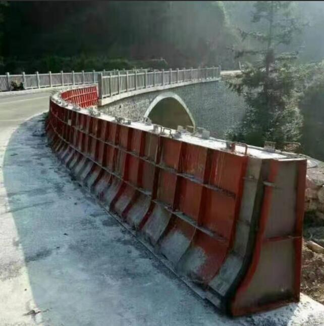 1582164689925785.jpg 隔离墩华体会网页版(中国).jpg