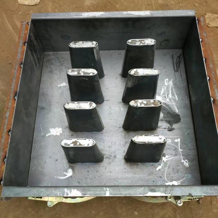 翰轩模具制造 盖板华体会网页版(中国).jpg