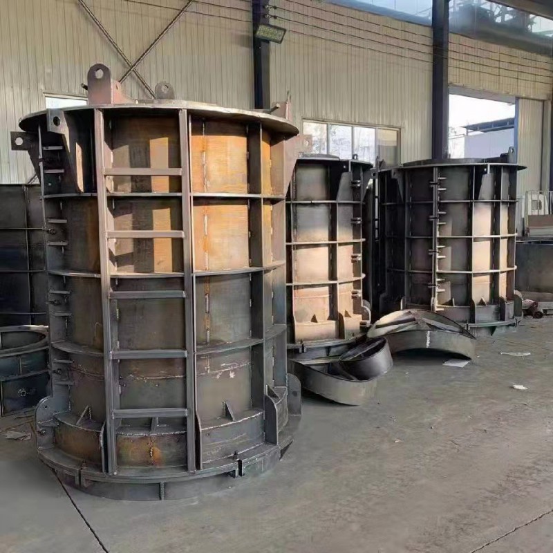 1648423188962563.jpg 检查井模具4.jpg