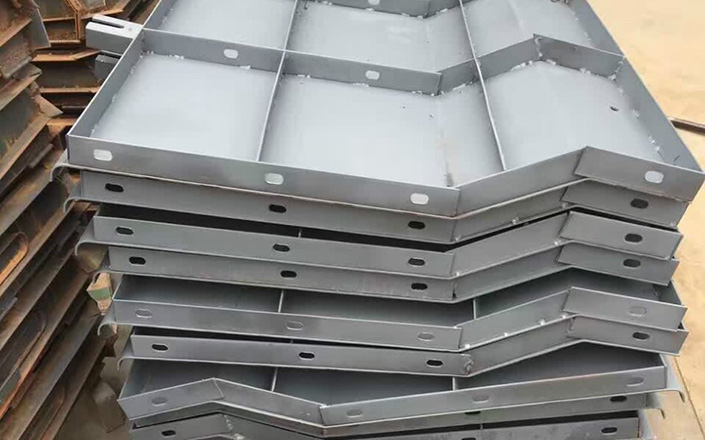 1679959578768334.jpg 防撞墙模板5.jpg